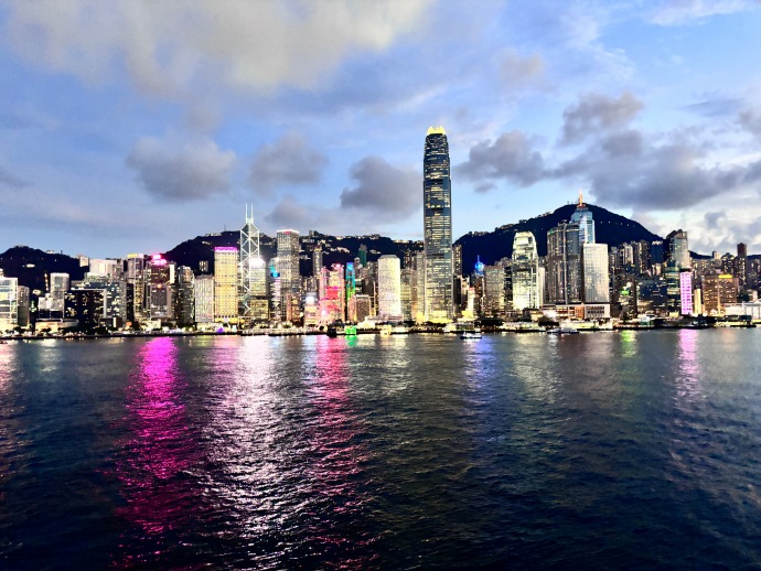 香港，历史脉络与时代地位的回眸